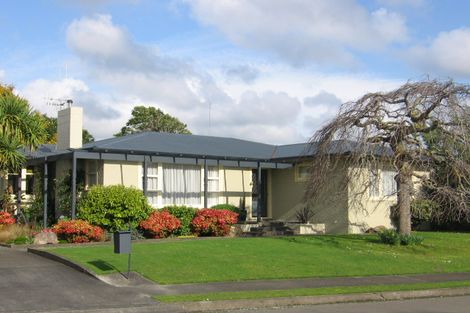 Photo of property in 6 Viscount Place, West End, Palmerston North, 4412