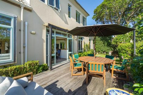 Photo of property in 2/110 Aberdeen Road, Campbells Bay, Auckland, 0620