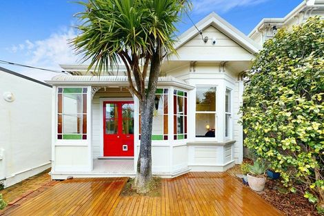 Photo of property in 15 Chilka Street, Berhampore, Wellington, 6023