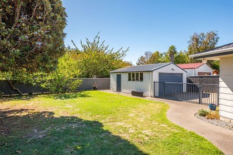 Photo of property in 37 Campbell Avenue, Paraparaumu, 5032