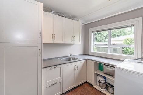 Photo of property in 1 Tulloch Street, Saint Johns Hill, Whanganui, 4500