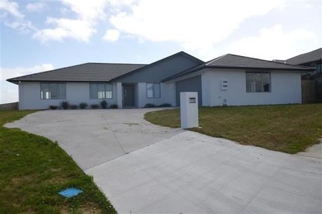 Photo of property in 9 Dulverton Rise, Flagstaff, Hamilton, 3210