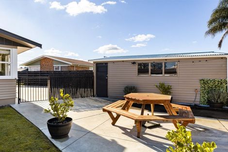 Photo of property in 70 Mears Road, St Andrews, Hamilton, 3200