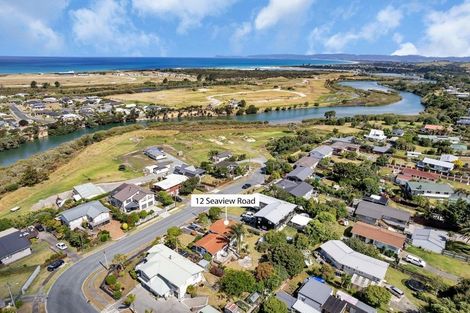 Photo of property in 12 Seaview Road, Ruakaka, 0116