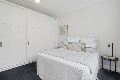 Photo of property in 21 Burrows Avenue, Karori, Wellington, 6012