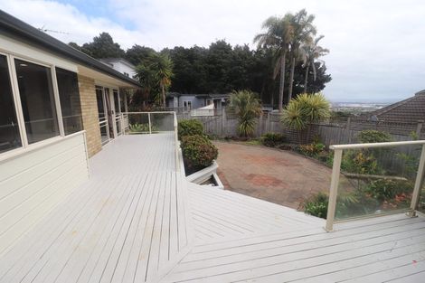 Photo of property in 6 Silkwood Grove, Totara Heights, Auckland, 2105