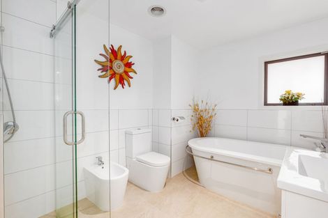 Photo of property in 16 Frances Brown Avenue, Aotea, Porirua, 5024