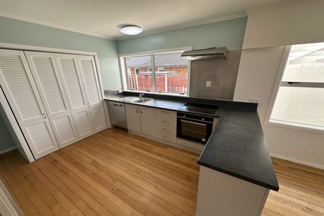 Photo of property in 2/8 Edgewater Drive, Pakuranga, Auckland, 2010