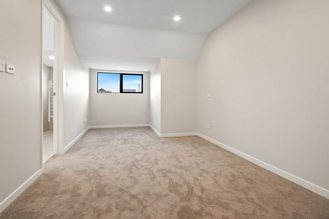Photo of property in 16 Coopworth Street, Karaka, 2580