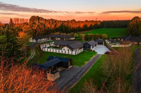 Photo of property in 10 Brighton Grove, Newstead, Hamilton, 3286