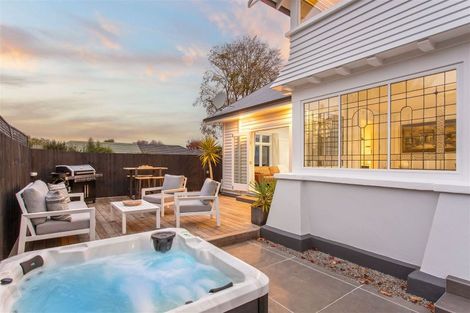 Photo of property in 102 Idris Road, Bryndwr, Christchurch, 8052