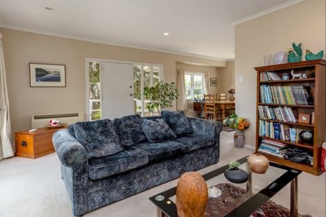 Photo of property in 110 Brandon Street, Featherston, 5710