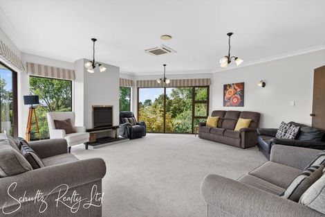 Photo of property in 71 Gorge Road, Maungaturoto, 0520