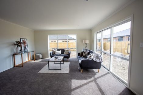 Photo of property in 62 Feist Street, Carterton, 5713