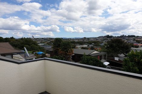 Photo of property in 27 Rosehill Place, Nawton, Hamilton, 3200