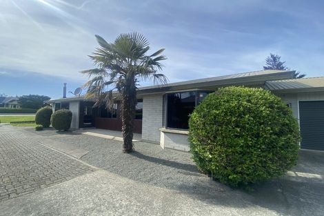 Photo of property in 124 Great North Road, Winton, 9720