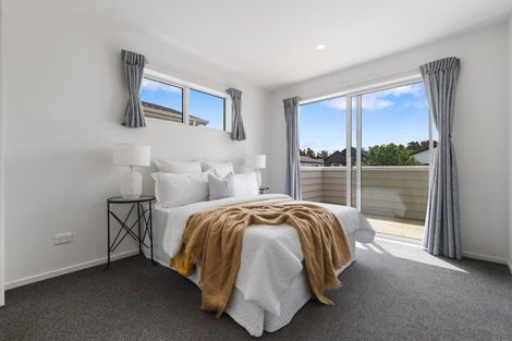 Photo of property in 64 Craigs Way, Hobsonville, Auckland, 0616