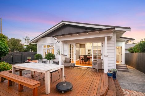 Photo of property in 28 Calgary Street, Sandringham, Auckland, 1041
