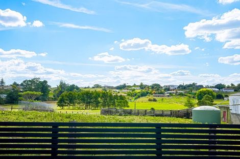 Photo of property in 8 Rongopai Close, Te Kauwhata, 3710