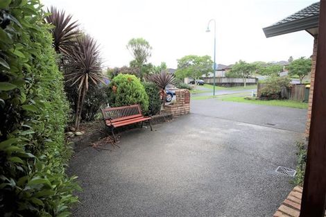 Photo of property in 16 Brittany Drive, Henderson, Auckland, 0612