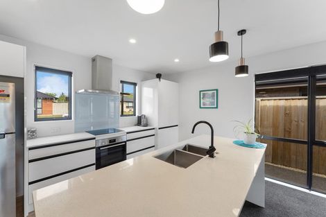 Photo of property in 10 Minerva Crescent, Woodend, 7610