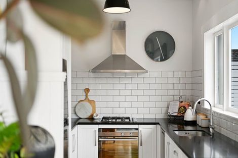 Photo of property in 9 Rata Street, Maeroa, Hamilton, 3200