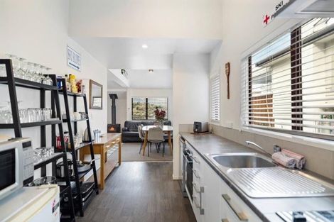 Photo of property in 402 Frankton Road, Queenstown, 9300