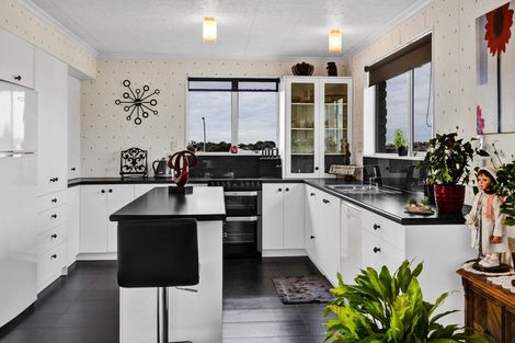 Photo of property in 17 Smeaton Road, Bell Block, New Plymouth, 4312