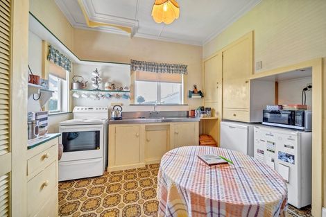 Photo of property in 27 Chester Street, Waverley, 4510