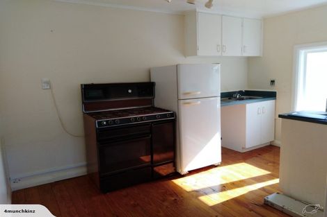 Photo of property in 7 Trent Street, Island Bay, Wellington, 6023