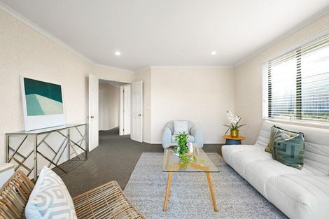 Photo of property in 10 Dorchester Place, Nawton, Hamilton, 3200