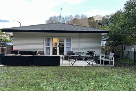 Photo of property in 85 Shakespeare Road, Bluff Hill, Napier, 4110