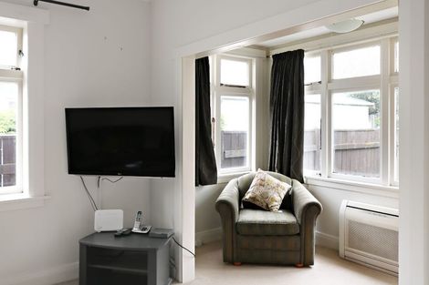 Photo of property in 10 Raymond Terrace, Fairfield, Lower Hutt, 5011