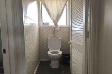 Photo of property in 26 Widmore Drive, Massey, Auckland, 0614