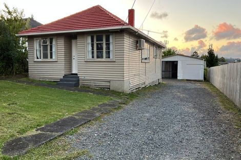Photo of property in 43 Rosier Road, Glen Eden, Auckland, 0602