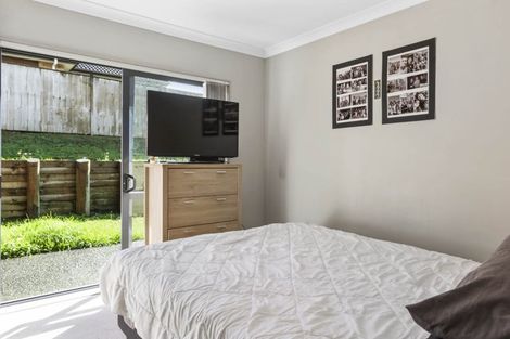 Photo of property in 3 Vadam Road, Massey, Auckland, 0614