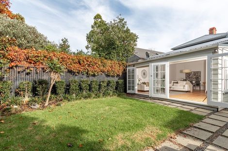 Photo of property in 35 St Marys Road, Saint Marys Bay, Auckland, 1011