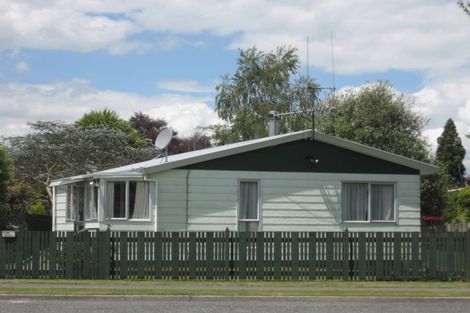 Photo of property in 190 Shakespeare Street, Leamington, Cambridge, 3432