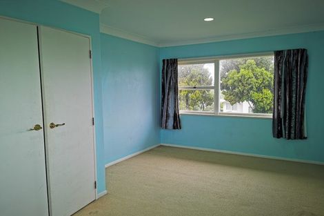 Photo of property in 3 Santa Rosa Terrace, Forrest Hill, Auckland, 0620