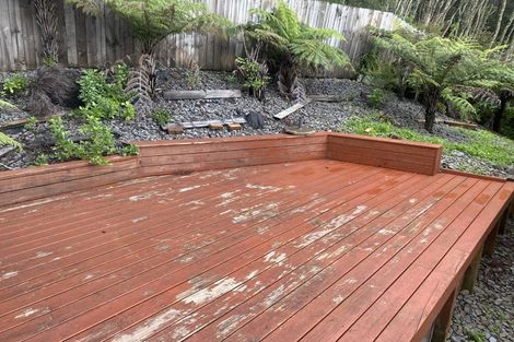 Photo of property in 1/8 Dee Place, Torbay, Auckland, 0630