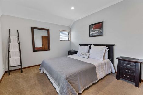 Photo of property in 7 Summerhays Street, Terrace End, Palmerston North, 4410