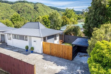 Photo of property in 12a Beryl Grove, Birchville, Upper Hutt, 5018