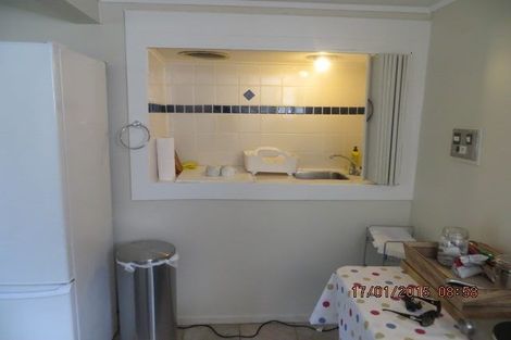 Photo of property in 6 Castledine Crescent, Glen Innes, Auckland, 1072