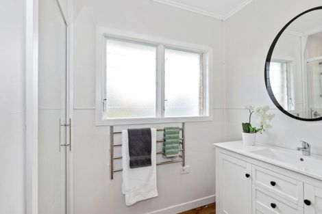 Photo of property in 127 Studholme Street, Morrinsville, 3300