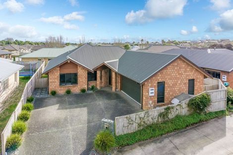 Photo of property in 15 Mickelson Avenue, Rototuna, Hamilton, 3210