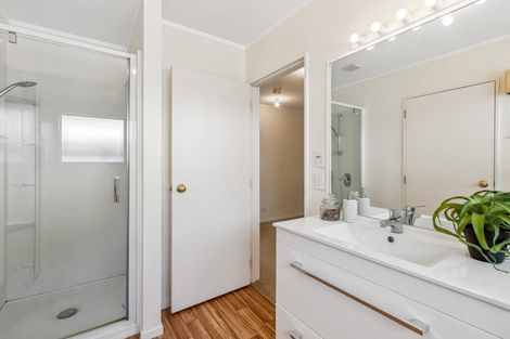 Photo of property in 48 He Awa Crescent, Waikanae, 5036