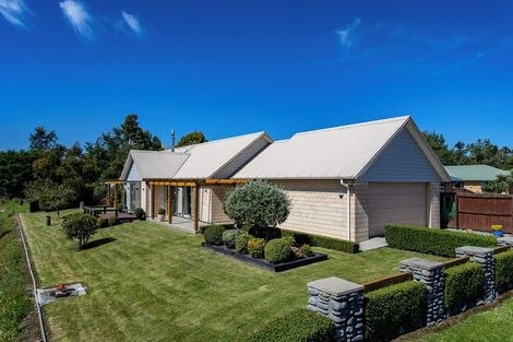 Photo of property in 2 Stonebridge Lane, Oxford, 7430