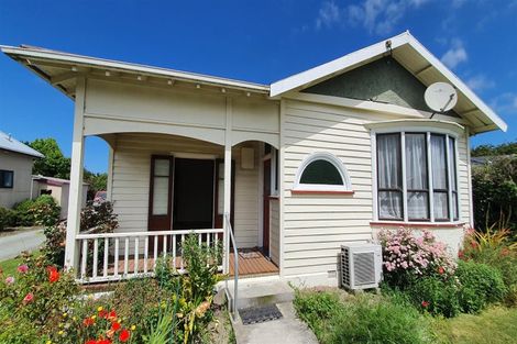 Photo of property in 59 Rhodes Street, Waimate, 7924