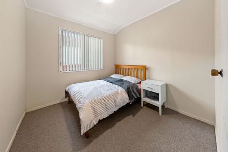 Photo of property in 2/24 Norrie Smith Avenue, Flat Bush, Auckland, 2023