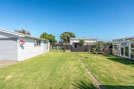 Photo of property in 51 Thatcher Street, Castlecliff, Whanganui, 4501